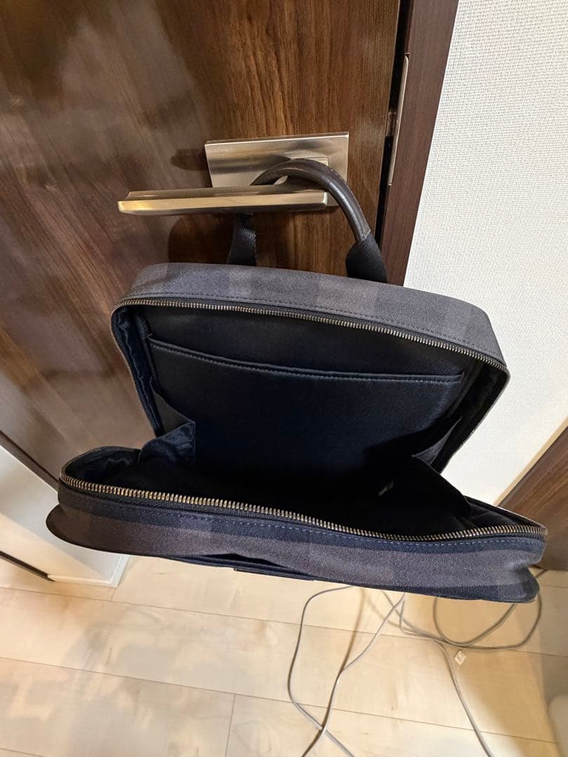 パニッキュ様ブラックレーベル　クレストブリッジ　スリムビジネスバッグパック