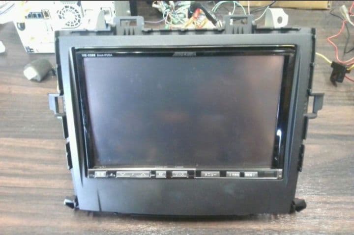 アルパイン VIE-X088 20系アルファードパネル付 8インチ フルセグ