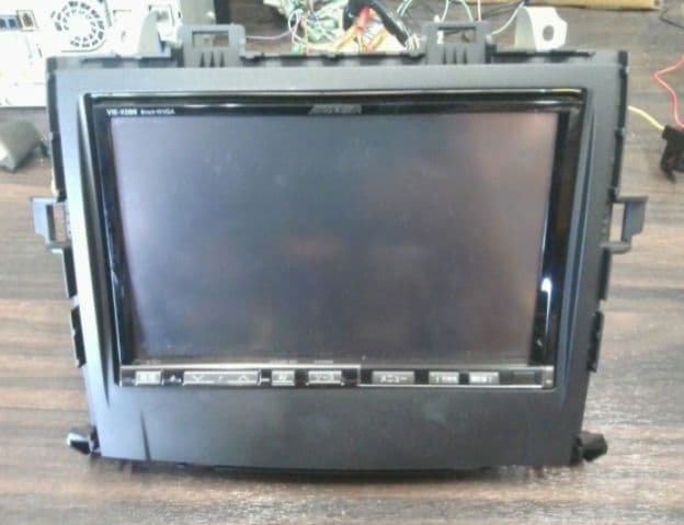 アルパイン VIE-X088 20系アルファードパネル付 8インチ フルセグ