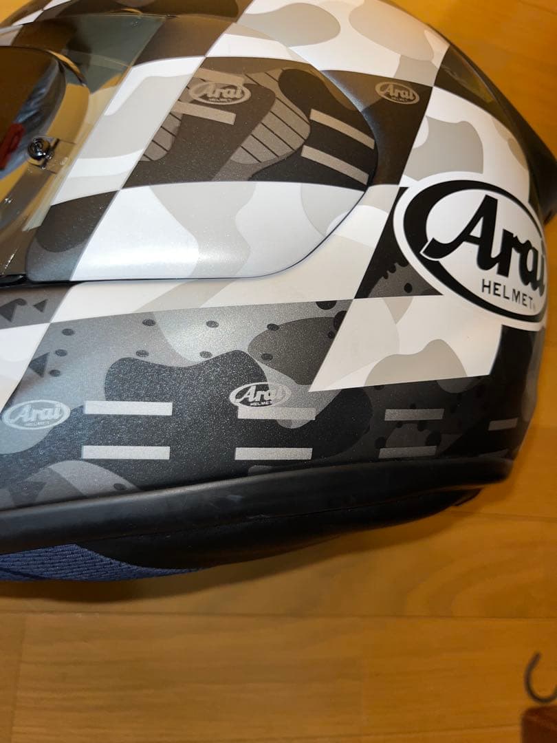 Arai Astro GX チェッカーフルフェイスヘルメット