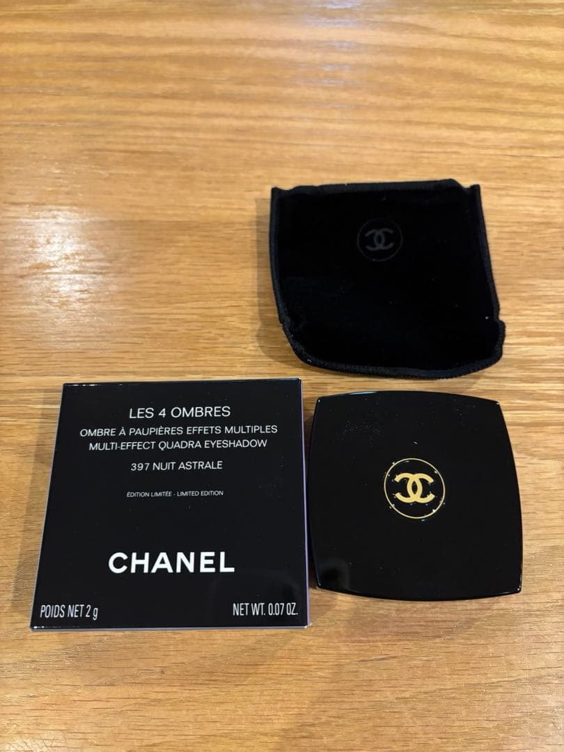 CHANEL 2025クリスマス限定　アイシャドウ