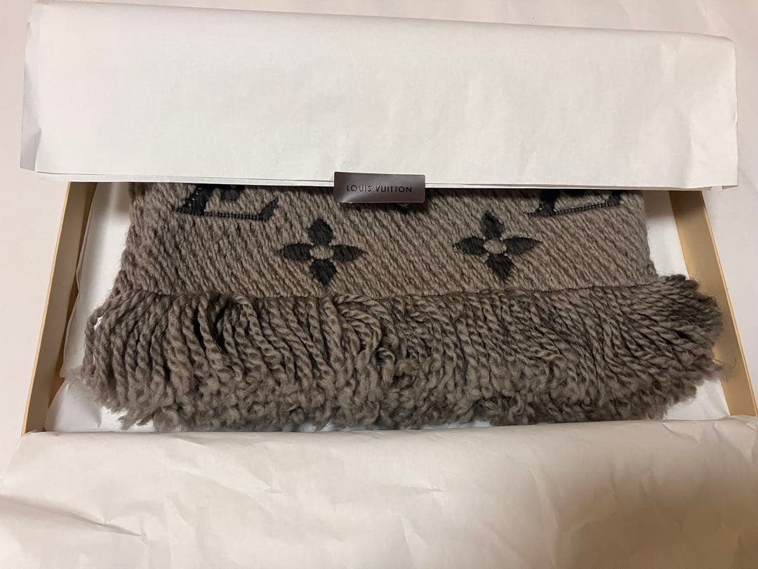 【美品正規店購入】LOUIS VUITTON グレー マフラー