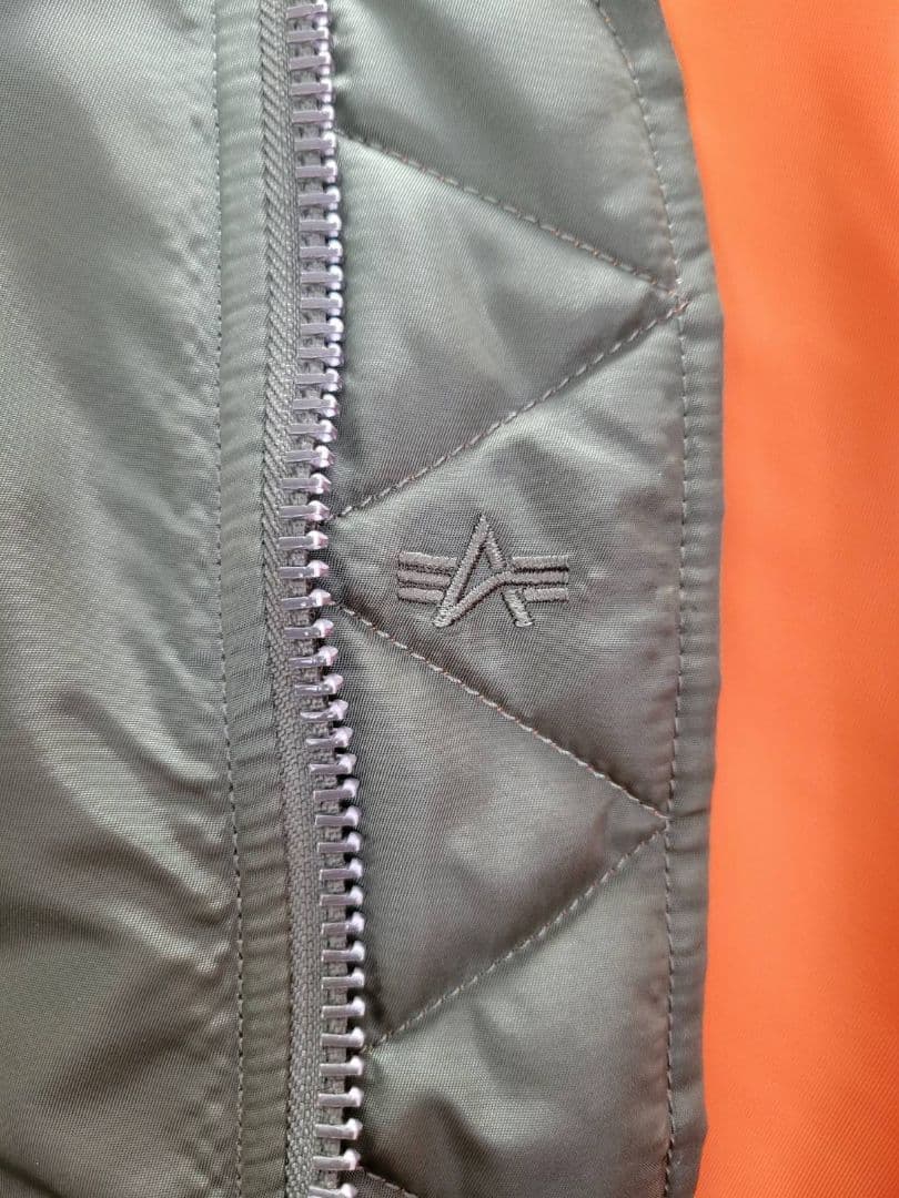 アルファインダストリーズ　MA-1　タイトフィット