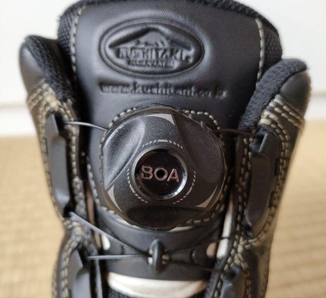 クシタニ　アドーネシューズ　BOAシステム