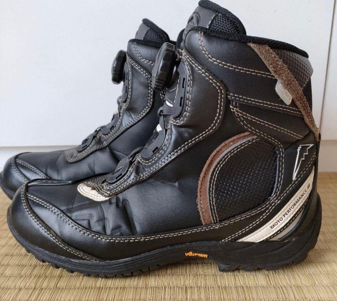 クシタニ　アドーネシューズ　BOAシステム