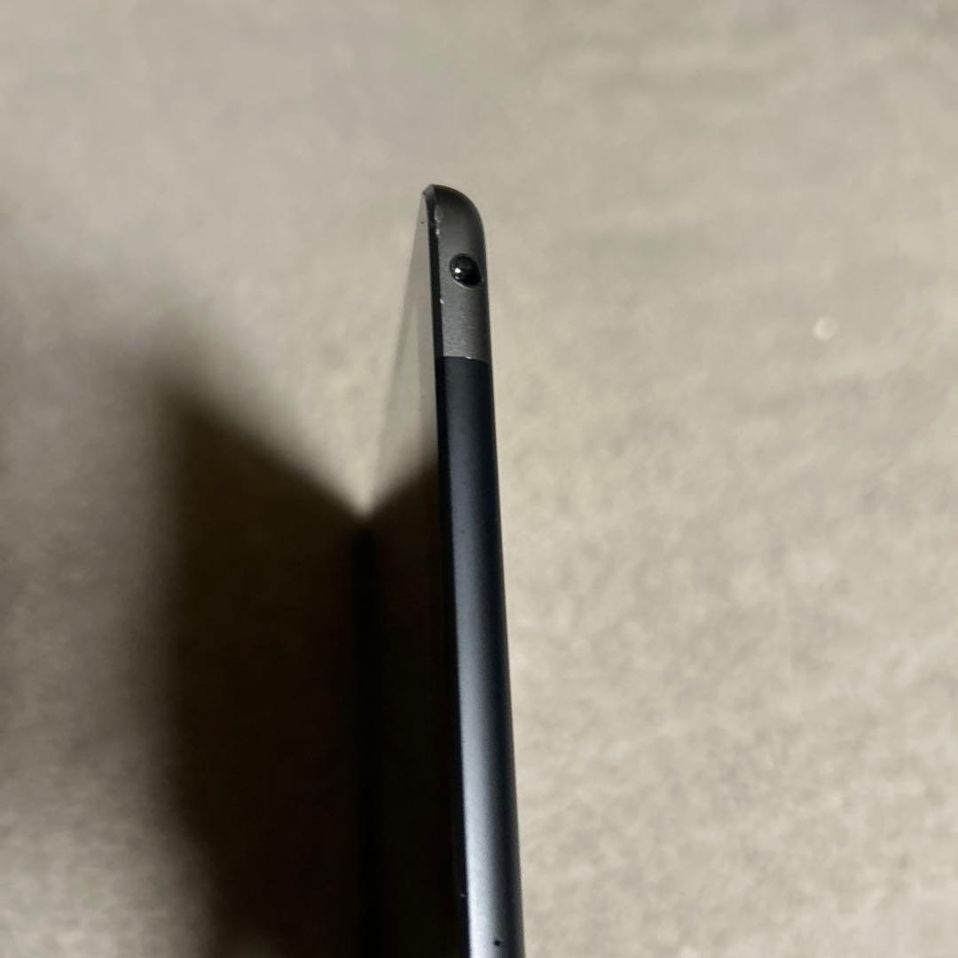 iPadOS 26.2 第9世代 スペースグレイ