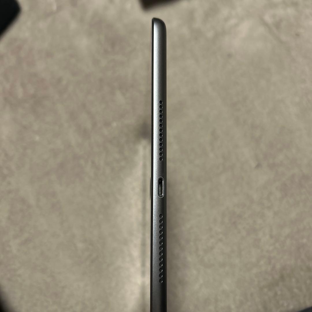 iPadOS 26.2 第9世代 スペースグレイ
