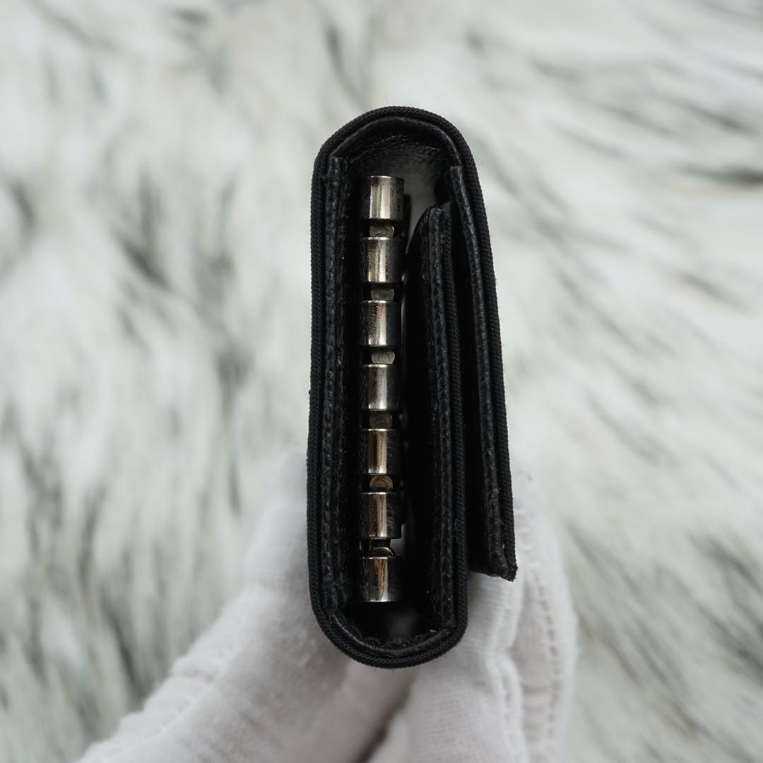 ほぼ未使用　PRADA プラダ　キーケース　ナイロン　三角プレート　ブラック