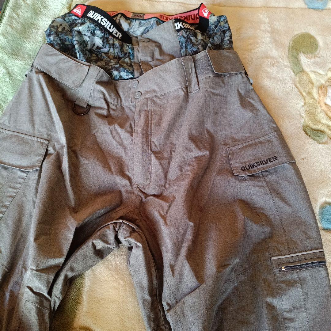 QUIKSILVER スノーボードパンツ ビーニー ロンTおまけ付き