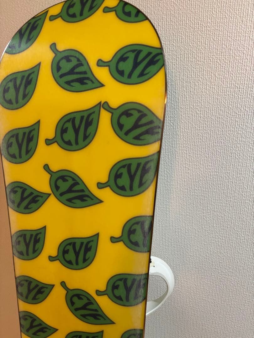 BURTON カラフルスノーボード