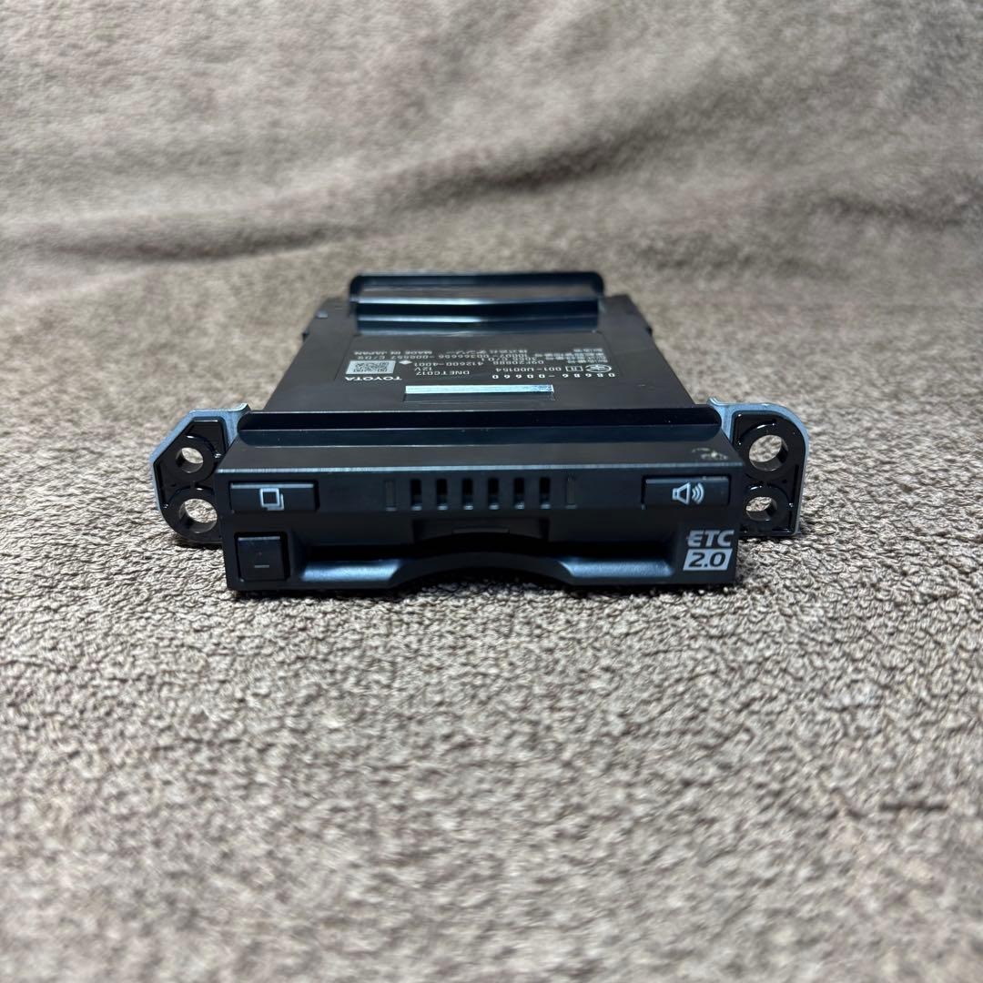 ETC2.0ユニット　ビルトイン　ナビ連動タイプ　光ビーコン機能付き　トヨタ純正