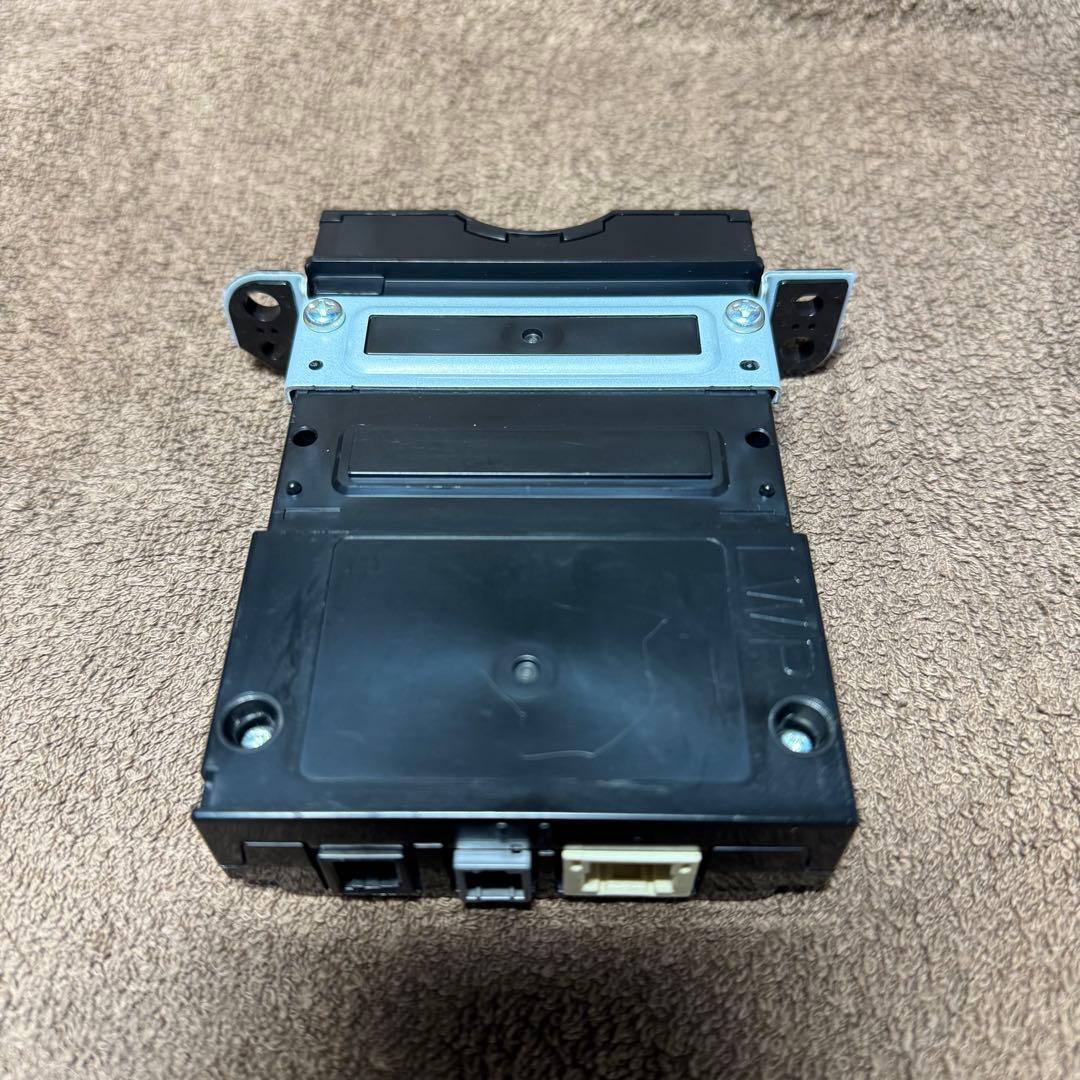 ETC2.0ユニット　ビルトイン　ナビ連動タイプ　光ビーコン機能付き　トヨタ純正