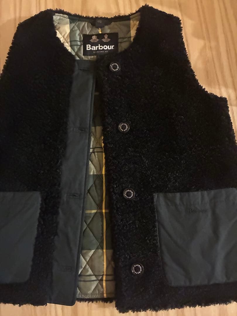 Barbour ブラック ベスト UK12