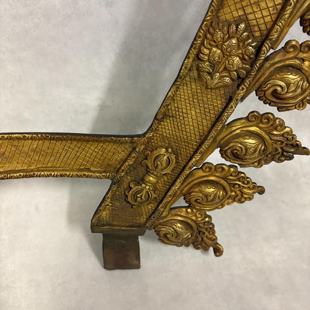 アーチ型光背フレーム／仏像・宗教像用 背面装飾 金属製