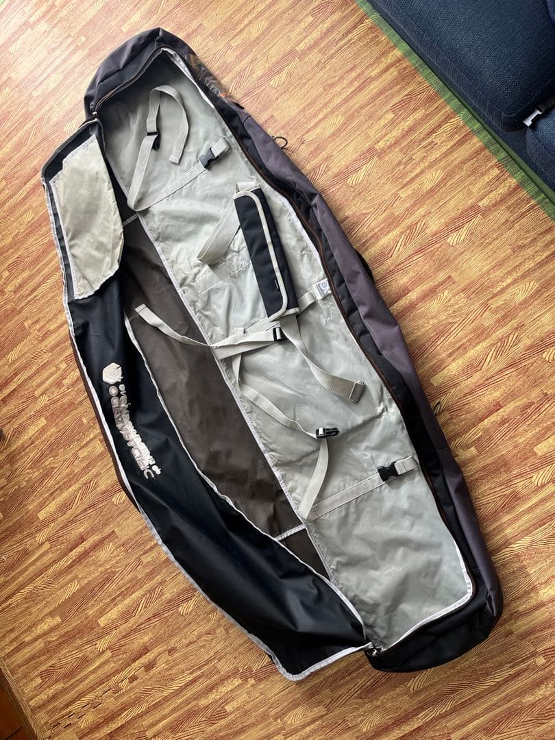 【カープ】スノーボード ビンディング セット 未使用品 （ケースおまけ）