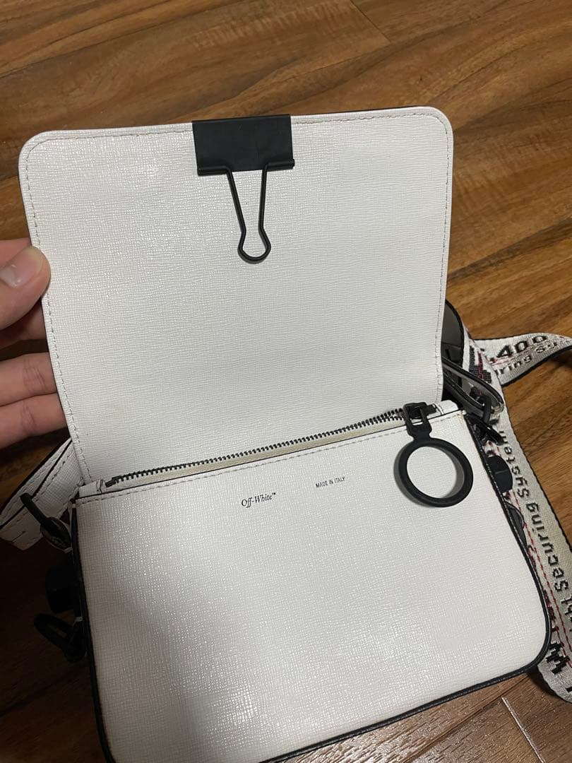 off-white オフホワイトショルダーバッグレザーバッグ　ミニサイズ