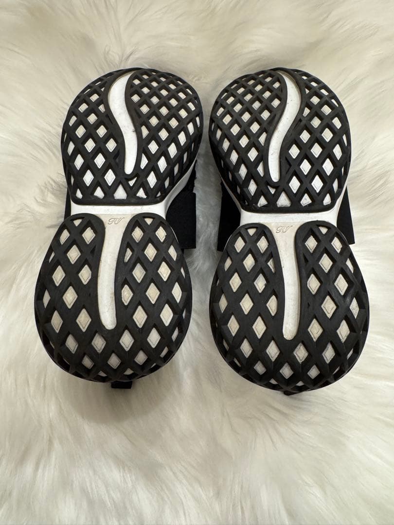 ROGER VIVIER ヴィヴラン ファブリックスニーカー　ロジェヴィヴィエ