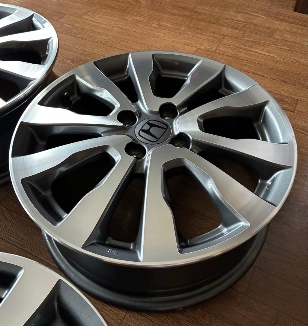 【新車外し】フィットRS GE8 極上美品￼ 純正ホイール4本(送料込み)