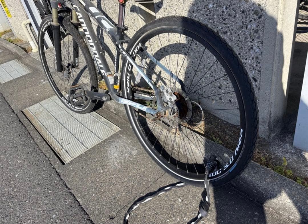 【ジャンク】CANNONDALE マウンテンバイク ブラック【引き取り限定】
