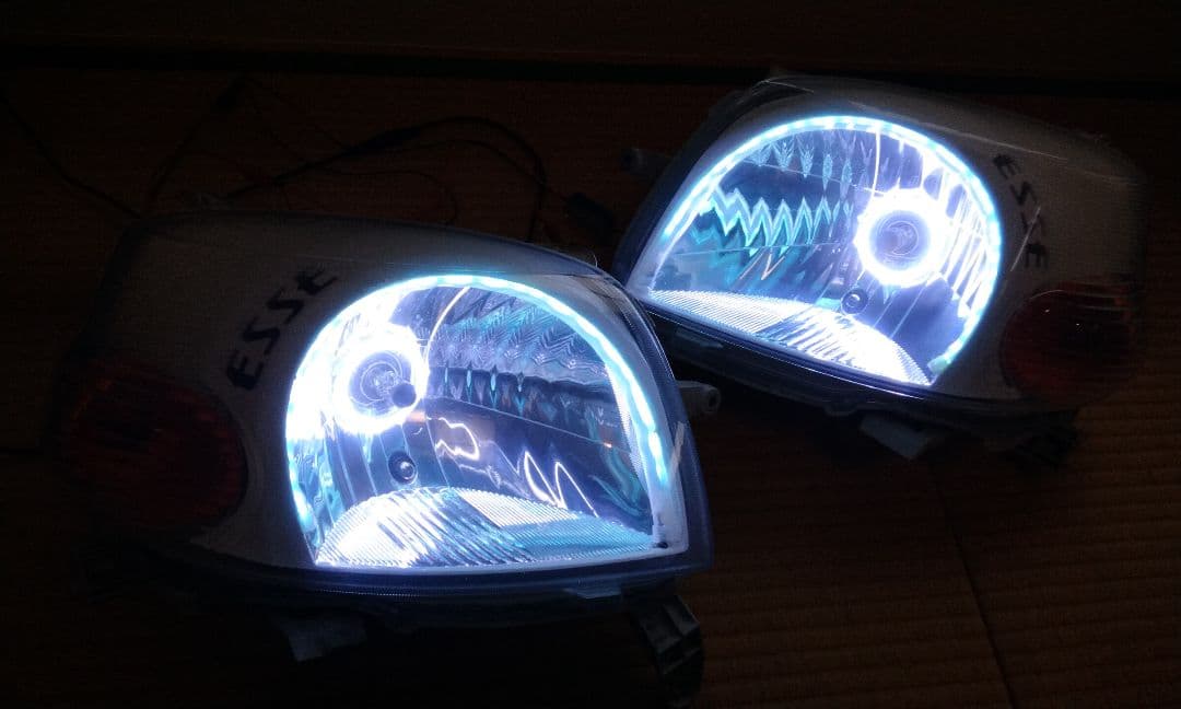 ダイハツ　エッセ　 ヘッドライト LEDイカリング LEDウインカー　L235S
