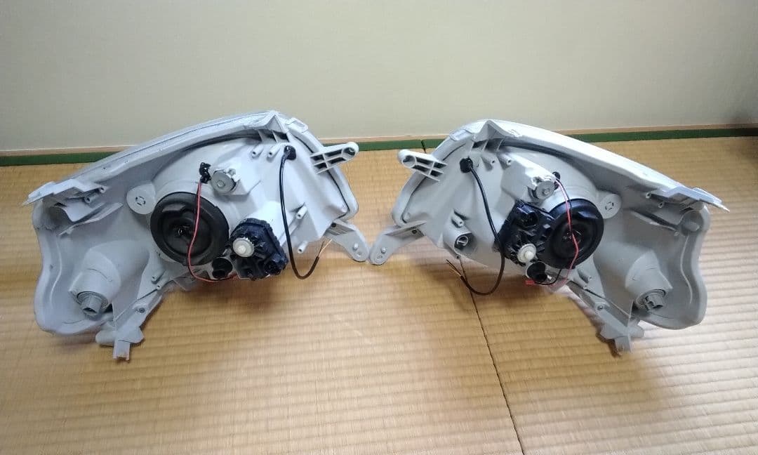 ダイハツ　エッセ　 ヘッドライト LEDイカリング LEDウインカー　L235S