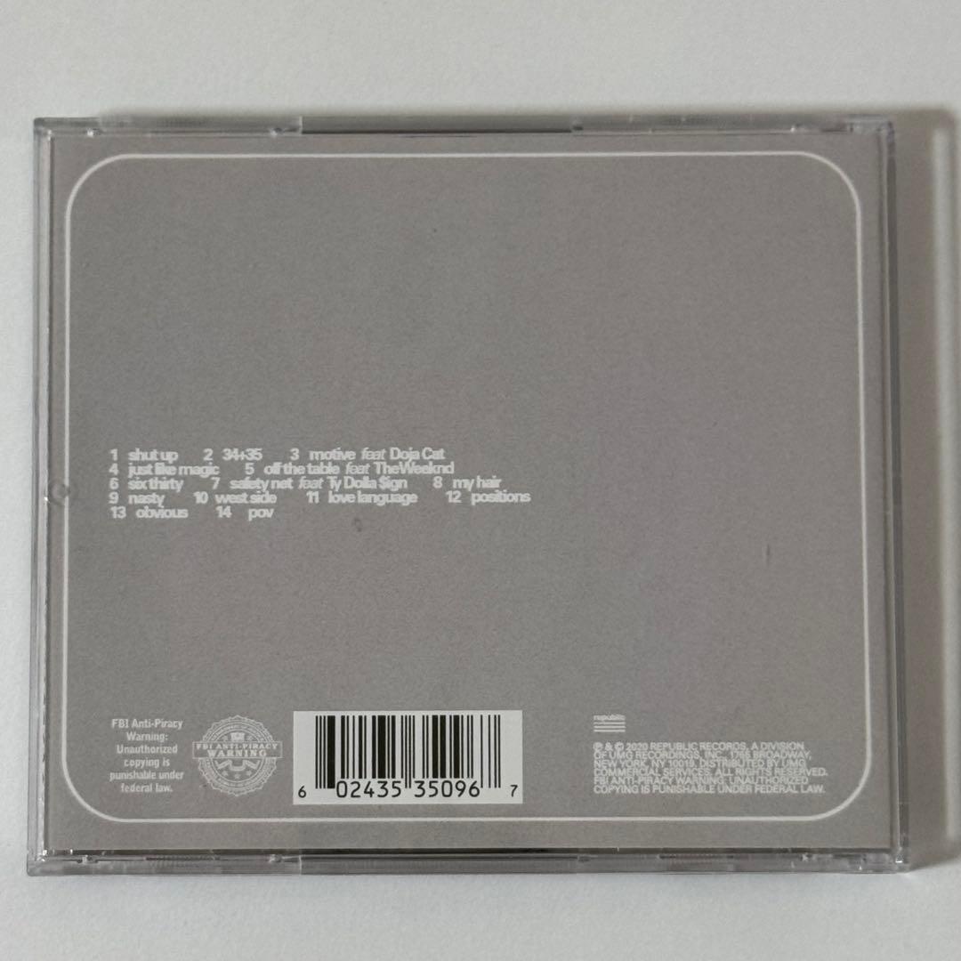 アリアナ・グランデ　Positions　直筆サイン入りCD