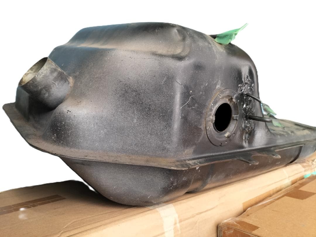 旧車　日産S30系　フェアレディＺ　　中古ガソリンタンク