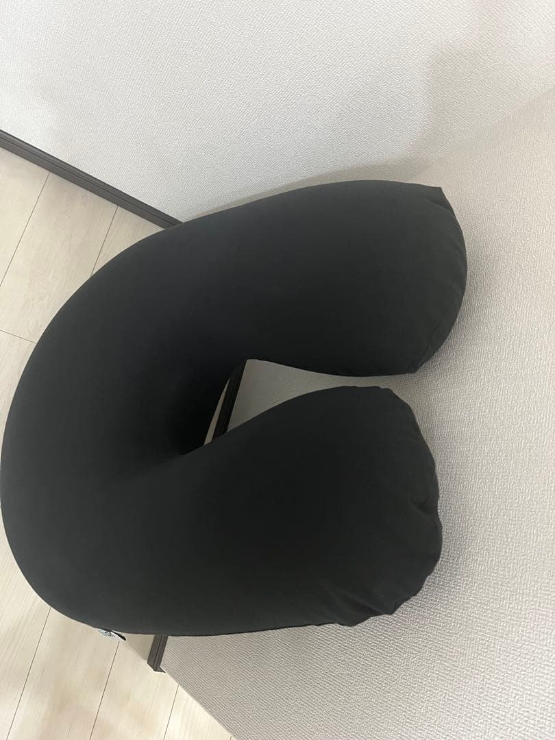 美品 yojibo ヨギボーサポート ブラッククッション
