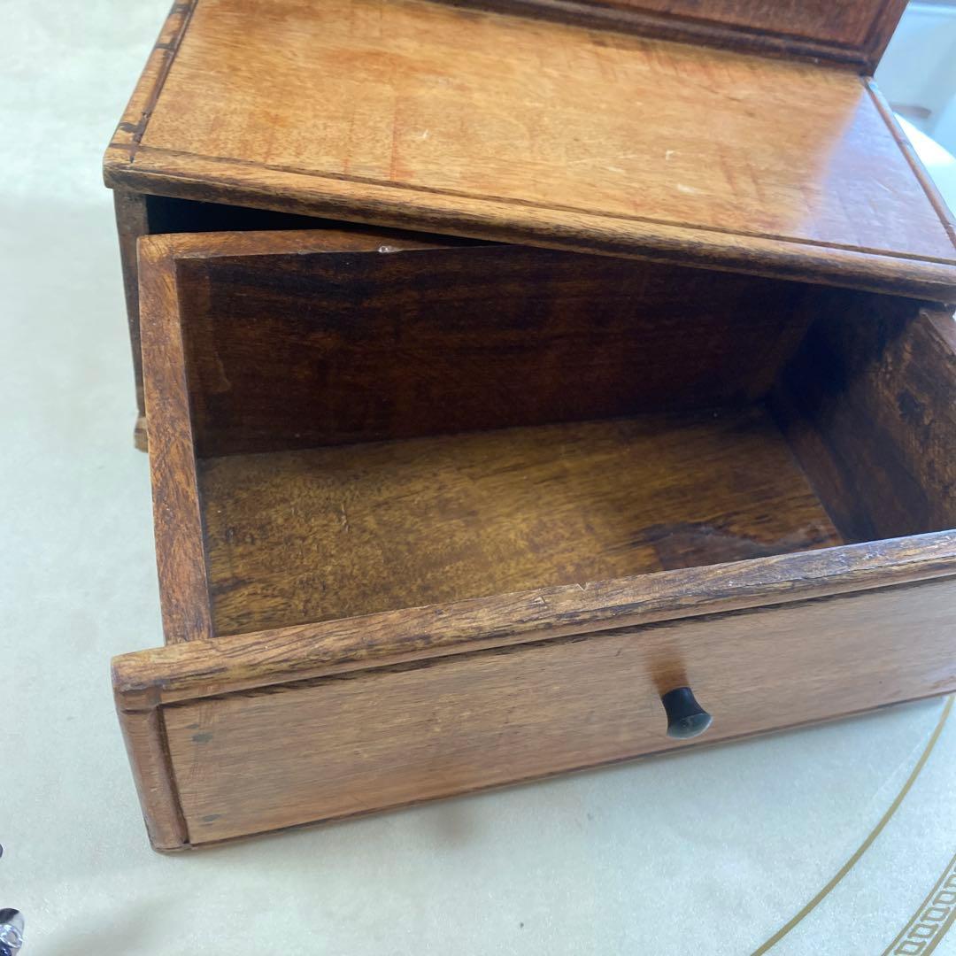 フランスアンティーク・ゴシック木製ドレッサー・引き出し付き