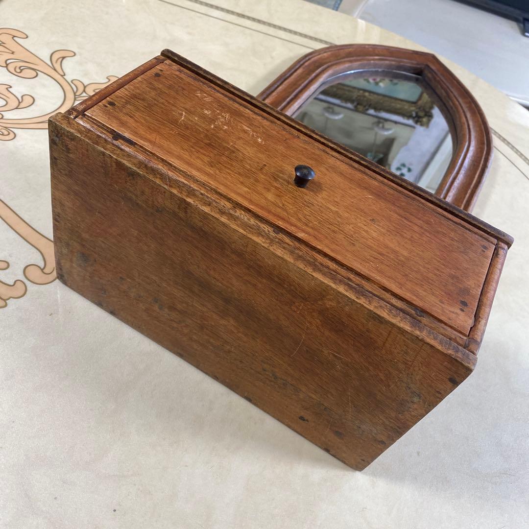 フランスアンティーク・ゴシック木製ドレッサー・引き出し付き