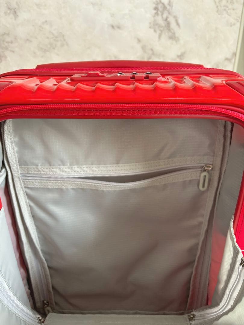 TRIO CARGO（カーゴ）　キャリーバッグ　フロントポケット　ブライトレッド