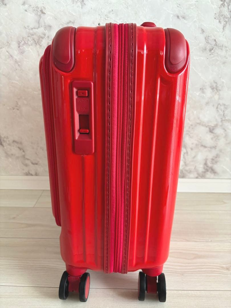 TRIO CARGO（カーゴ）　キャリーバッグ　フロントポケット　ブライトレッド