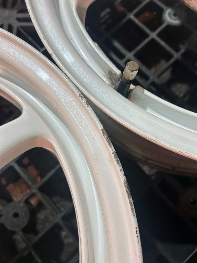 C*n様 エンケイ 15インチ　5j 軽自動車に