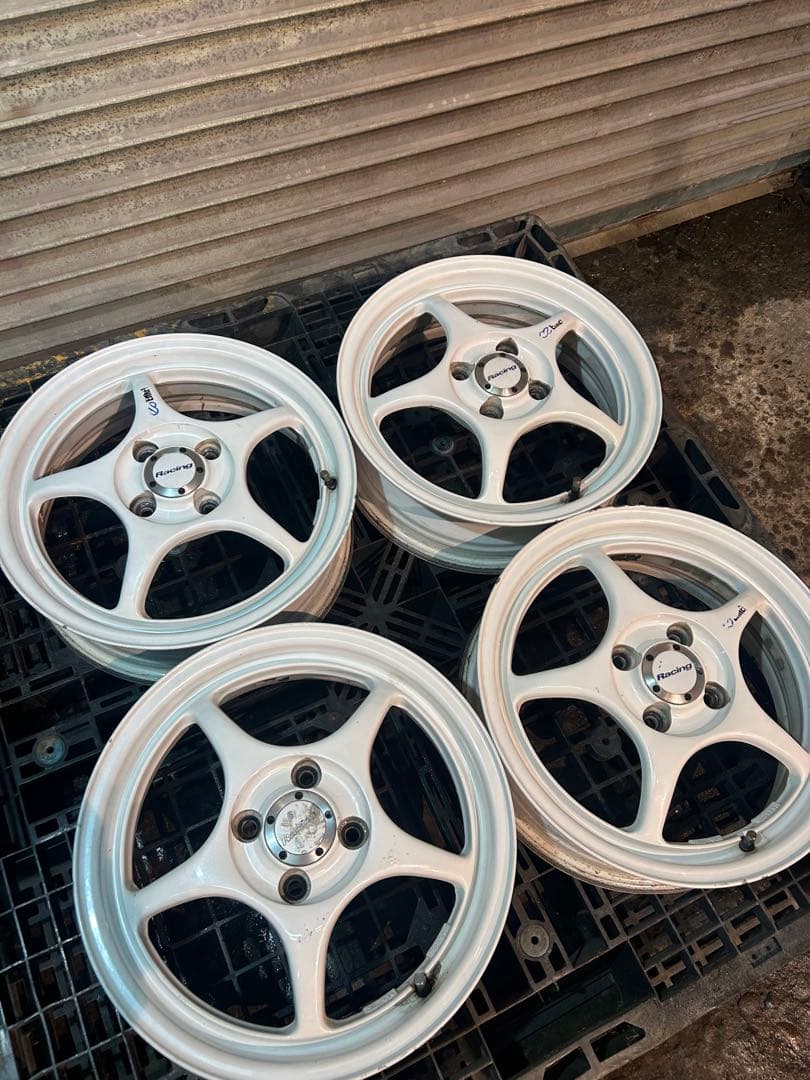 C*n様 エンケイ 15インチ　5j 軽自動車に