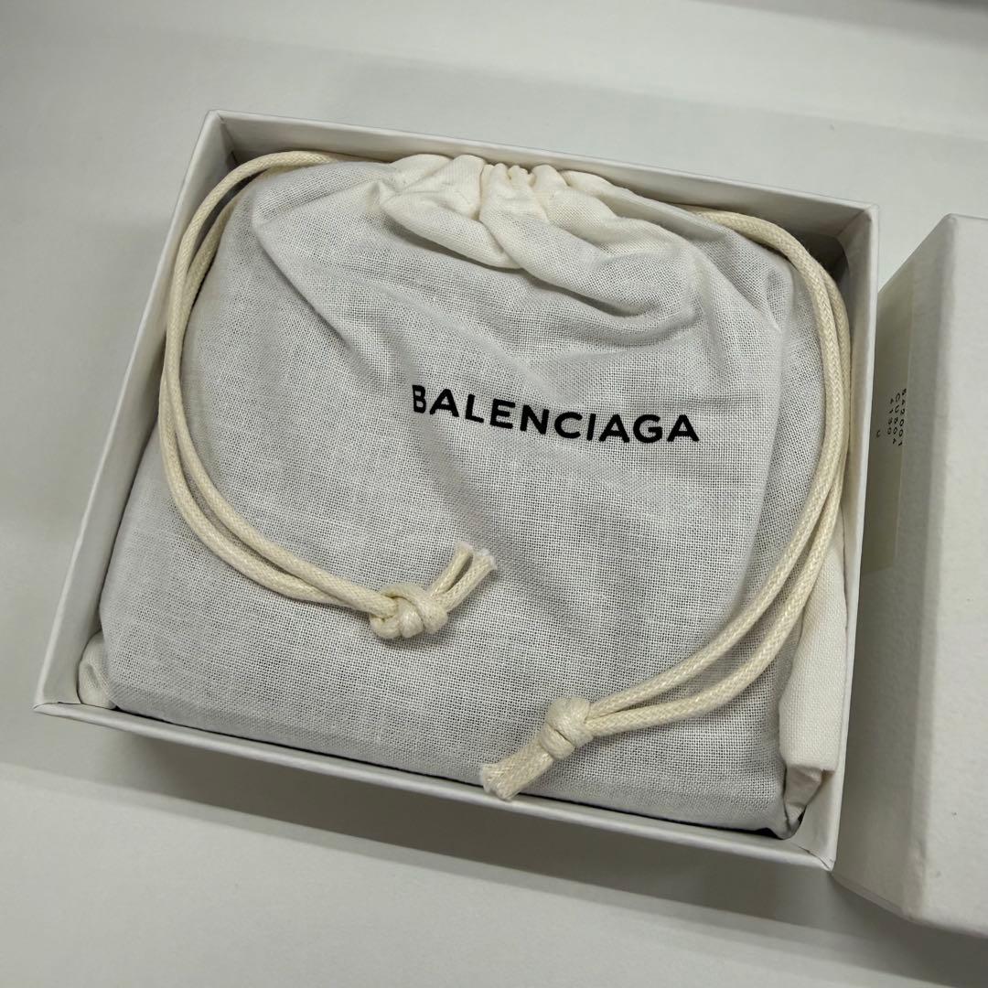 【正規品】バレンシアガ　財布　外箱・袋付き