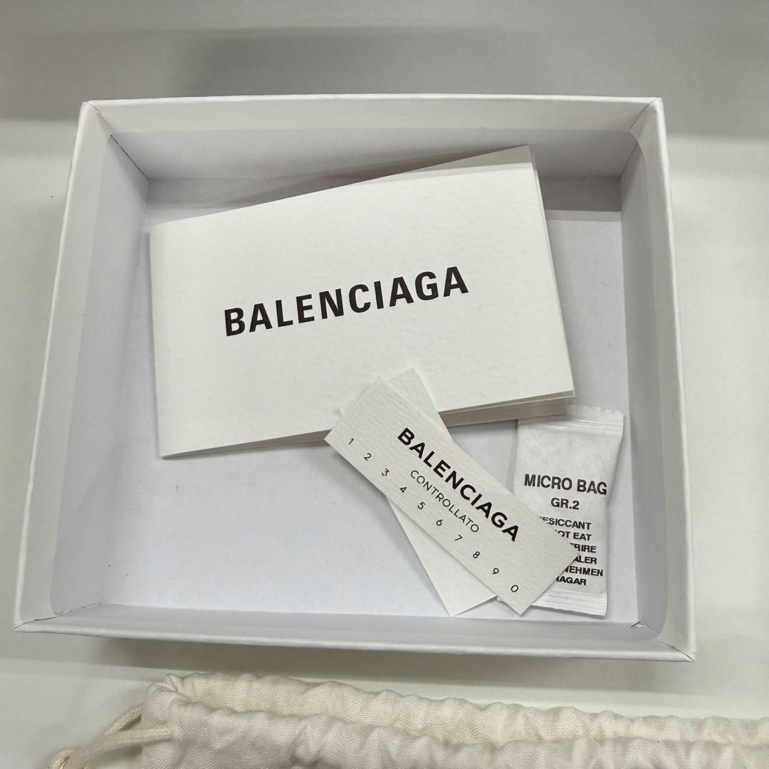 【正規品】バレンシアガ　財布　外箱・袋付き