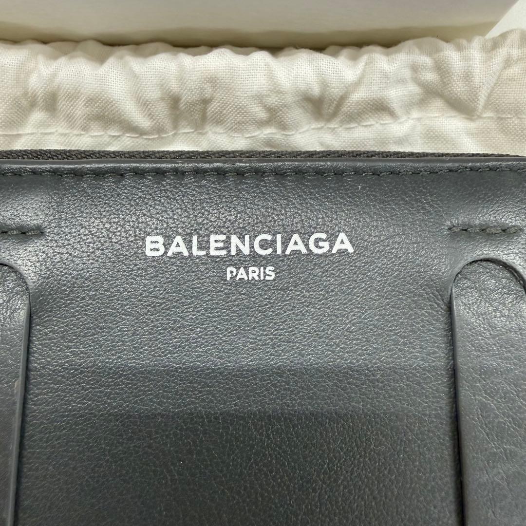 【正規品】バレンシアガ　財布　外箱・袋付き