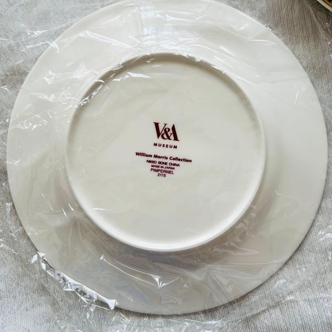 【新品未使用】希少　ウィリアムモリス　ケーキ皿　18.5㎝ 5枚セット　箱つき