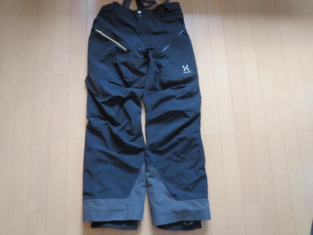 ホグロフス　スキーウェアセット（ジャケット・パンツ）