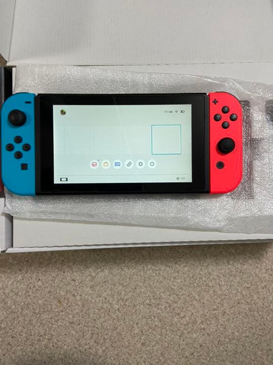 値下げしました！Nintendo Switch 大乱闘スマッシュブラザーズ付き