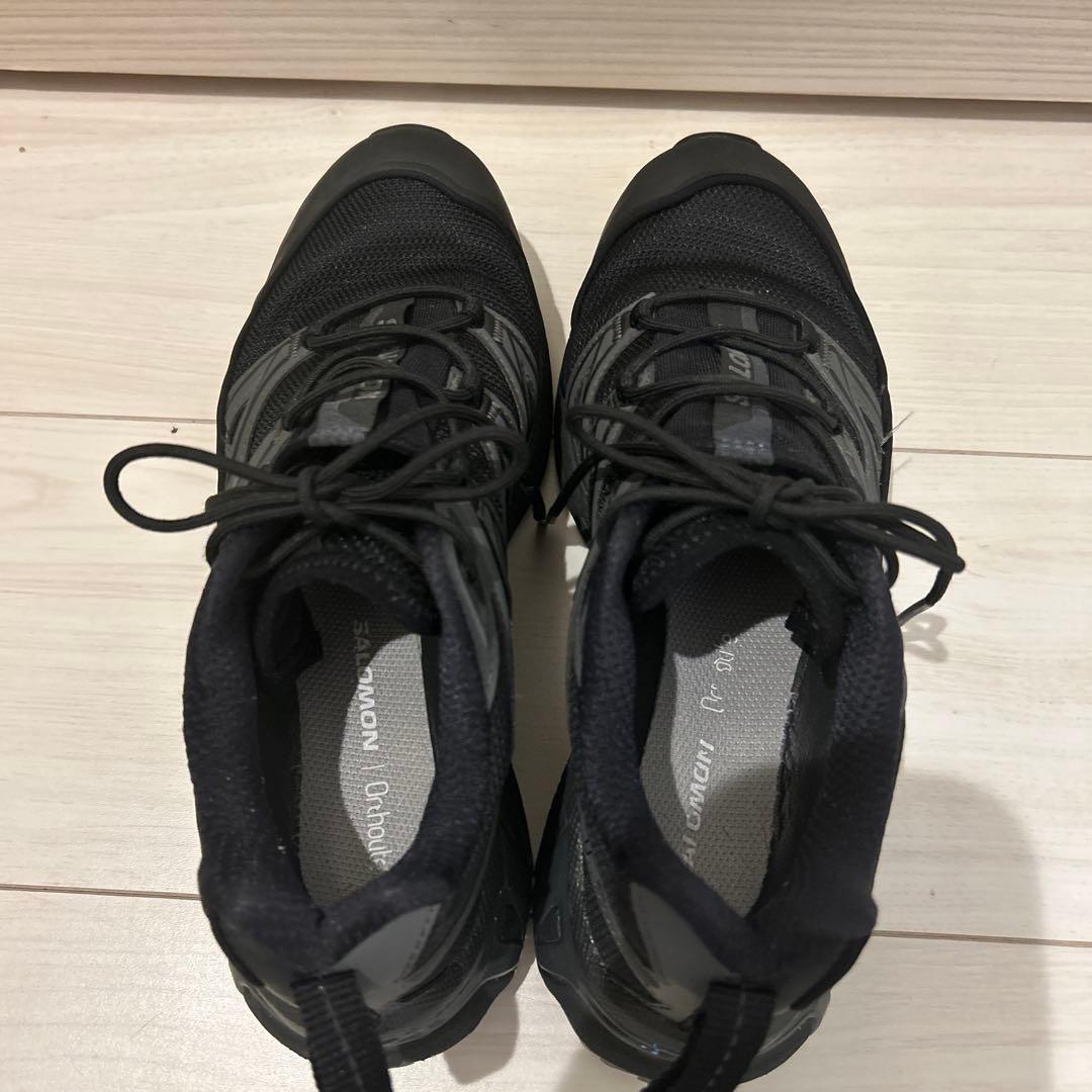 サロモン　スニーカー　24cm
