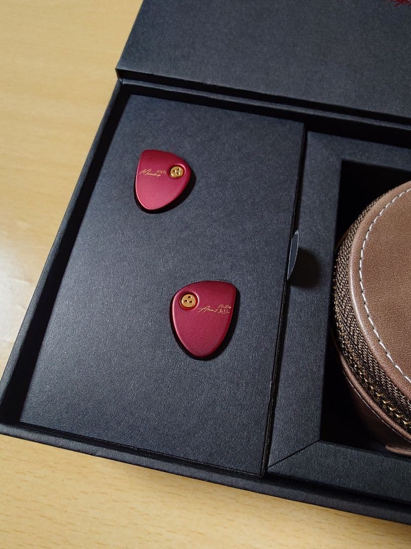 水月雨 Moondrop Aria 2 真紅 有線イヤホン