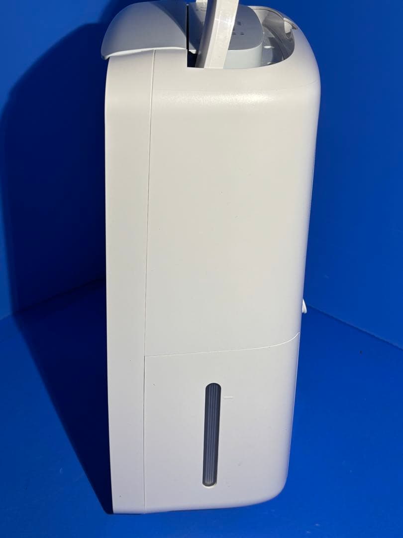 SHARP 除湿機 コンパクト ホワイト CV-P71-W 美品　2024年式