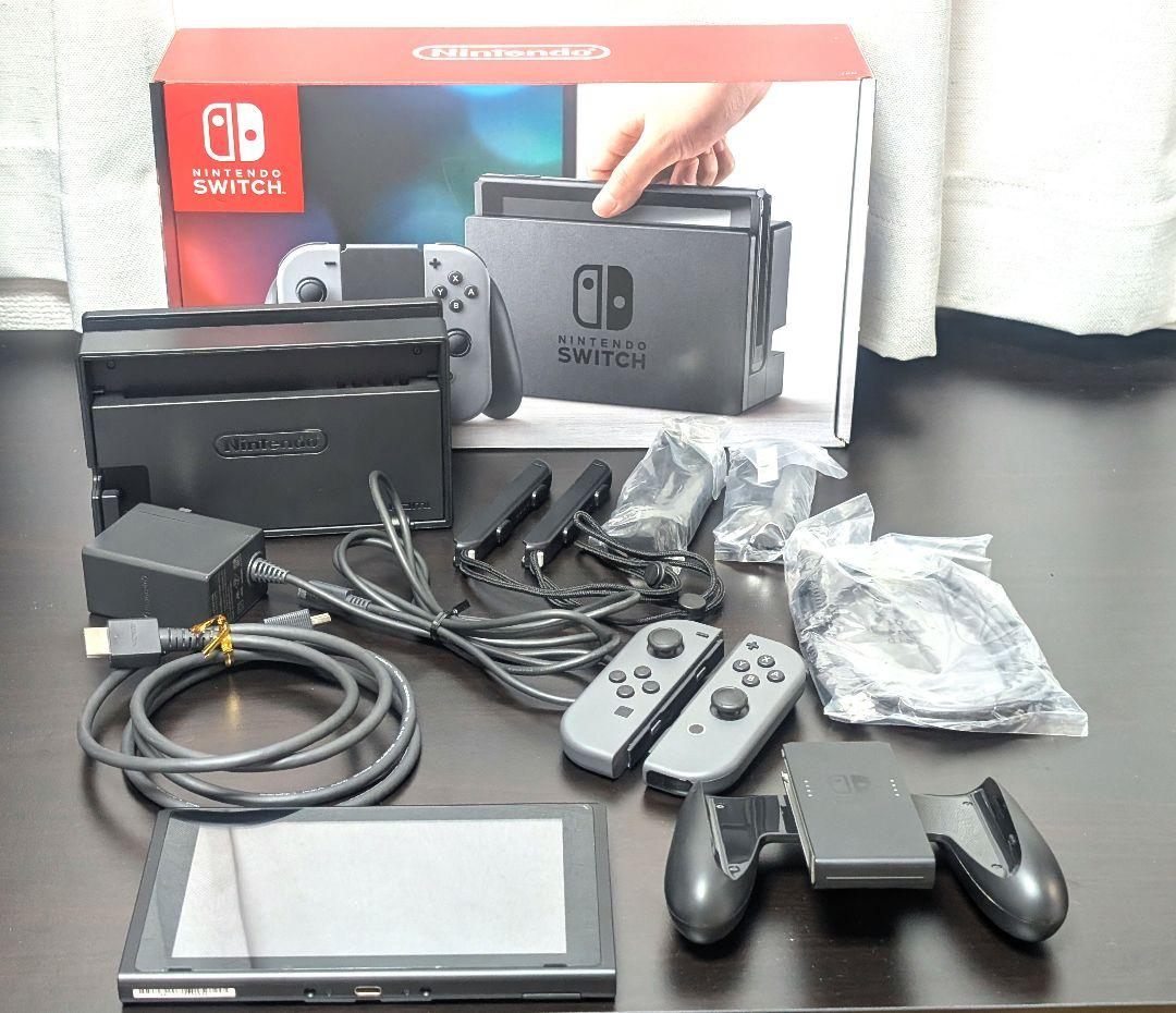 【中古】任天堂Switch本体 + プロコントローラー（おまけ付き）動作確認済み