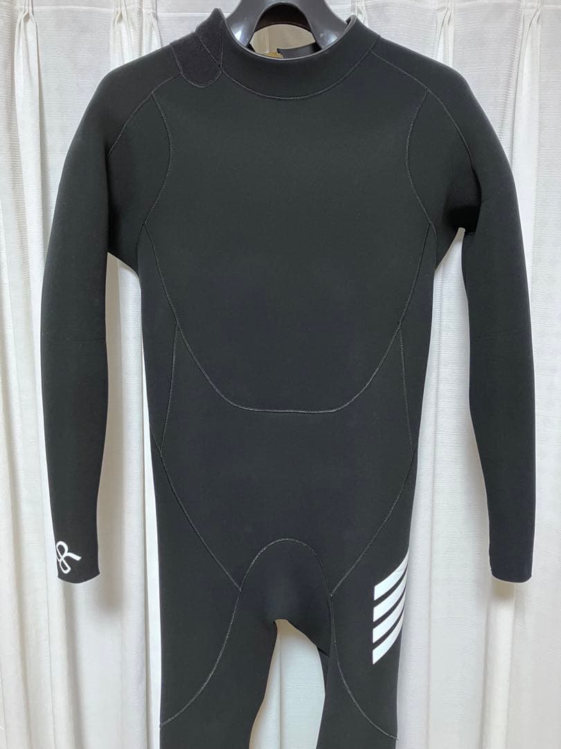 RASH WETSUITS ラッシュウエットスーツ
