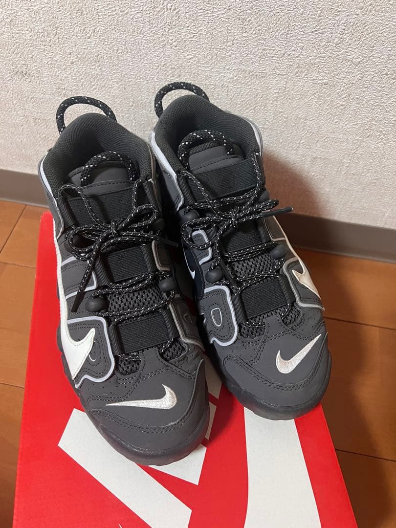 美品　NIKE AIR MORE UPTEMPO '96
