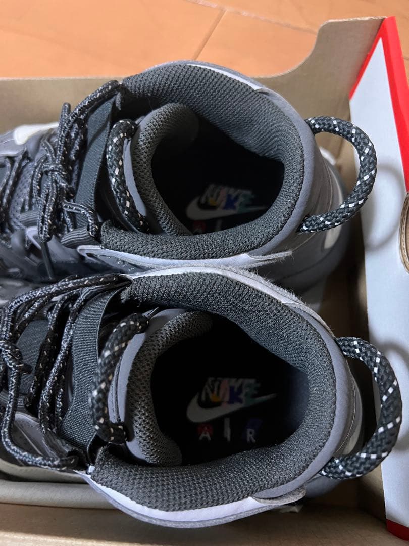 美品　NIKE AIR MORE UPTEMPO '96