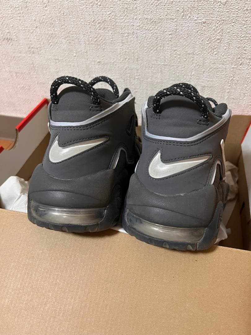 美品　NIKE AIR MORE UPTEMPO '96