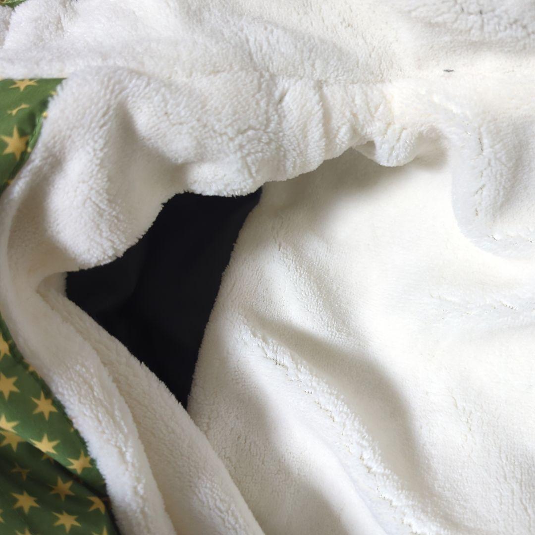 【新品未使用】ducksday 子ども用 緑色星柄スキーウェア