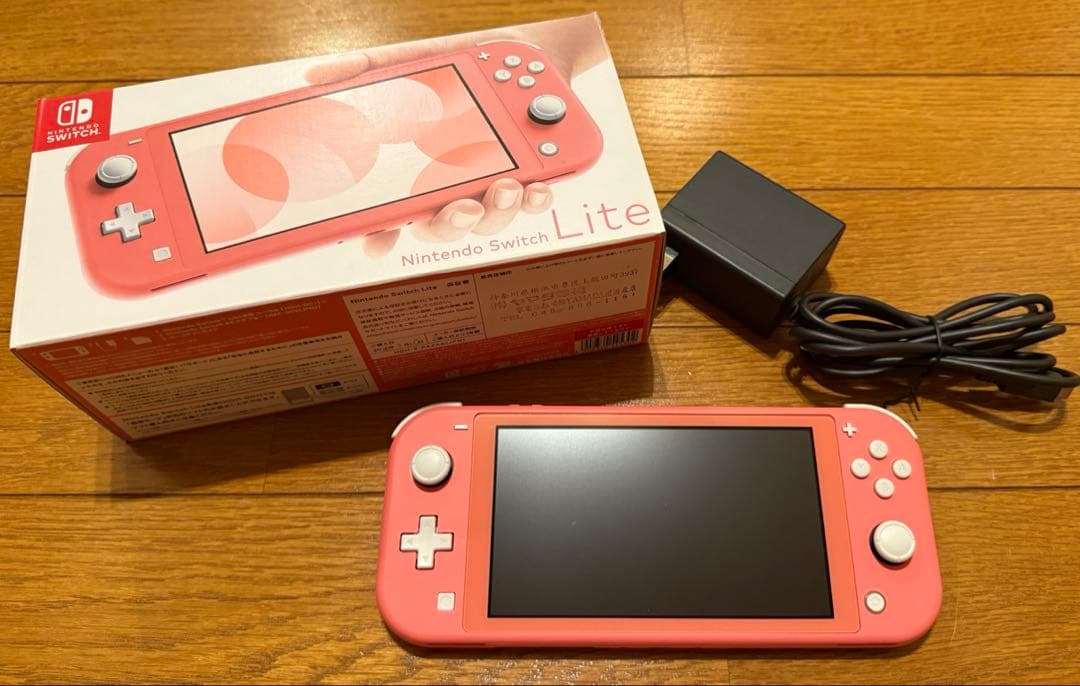 Nintendo Switch Lite コーラルピンク　箱・充電器付き